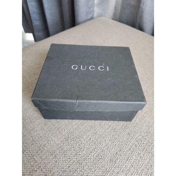 AUTHENTIC Vintage GUCCI GARMENT/GIFT BOX 8 x 7 x 3.5" *EMPTY* - Picture 1 of 10